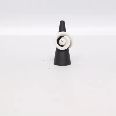 Bague (Blanc, Marron) Métal inconnu