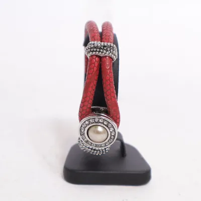 Bracelet (Rouge) Métal inconnu