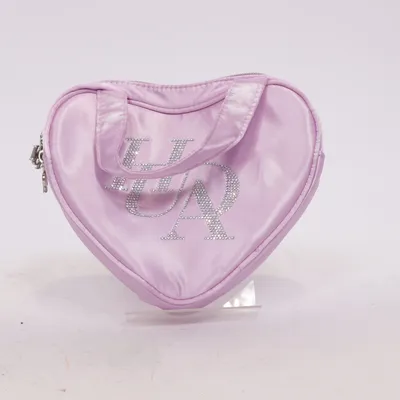 Vanity bag (Purple) from Huda Beauty