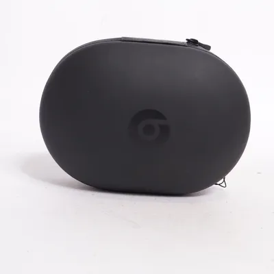 Headphones (Studio3) from Beats