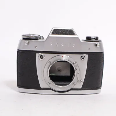 Spiegelreflexcamera (Exa Iib) van Exakta
