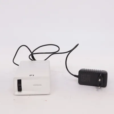 Projector (P1. Zum projezieren von handy usw)