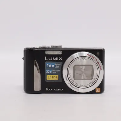 Digital kompaktkamera (DMC -T225) från Panasonic