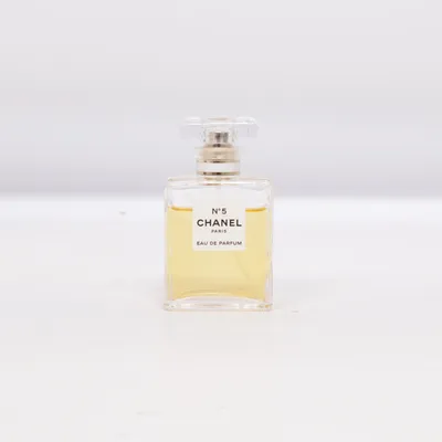 Eau de Parfum (N°5) från Chanel