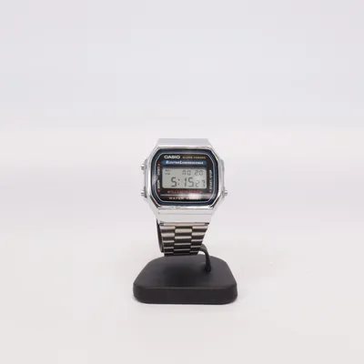 Armbandsur (Silverfärgad, Svart) från Casio