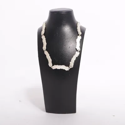 Halsband (Silverfärgad) från Dansk Smykkekunst Okänd metall