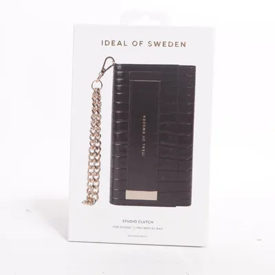 Phone cover (iPhone 11 pro max/XS max) from iDeal of Sweden