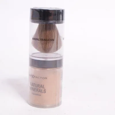 Foundation (Natural Minerals) från Max Factor