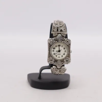 Wristwatch (Silver) from Avon