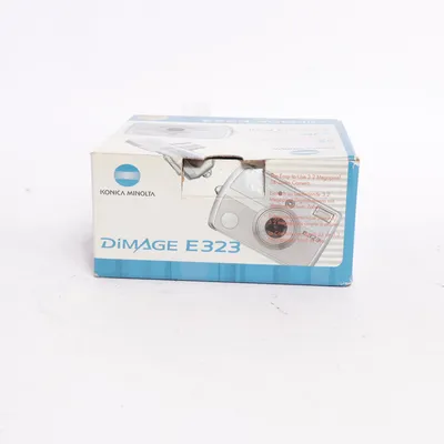 Compactcamera (Dimage E323) van Konica Minolta