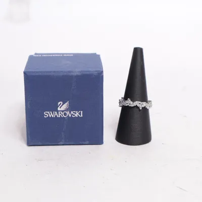 Ring (Silverfärgad) från Swarovski Okänd metall