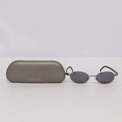 Solbriller (Grå) fra DKNY