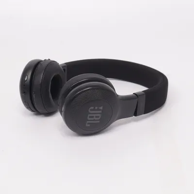 Hovedtelefoner ( E45BT) fra JBL