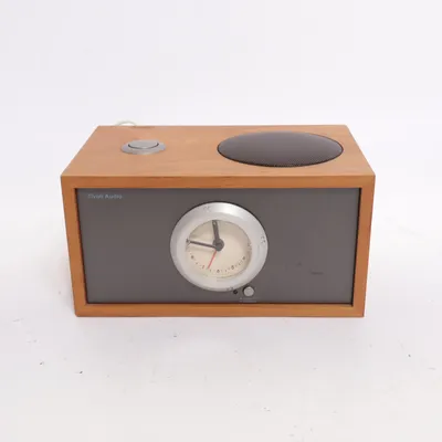 Clock radio (Model Three) from Tivoli Audio