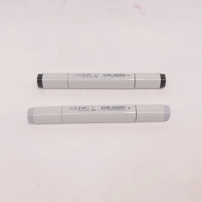 Tuschpenna (Copic Marker Pen Made in Japan Black and Grey) från Copic
