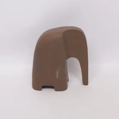 Sculpture (Brown)