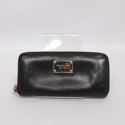 Wallet (Black) from Michael Kors