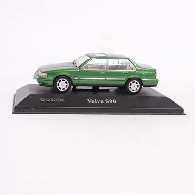 Voiture jouet (S90) de Editions Atlas