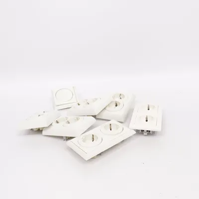 Socket (weiß, 6 x Steckdose, 1 x Schalter )