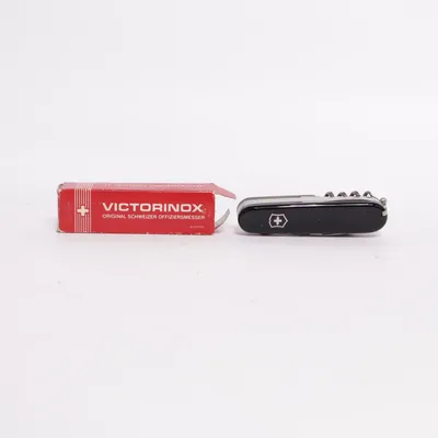 Folding knife (Black) from Victorinox