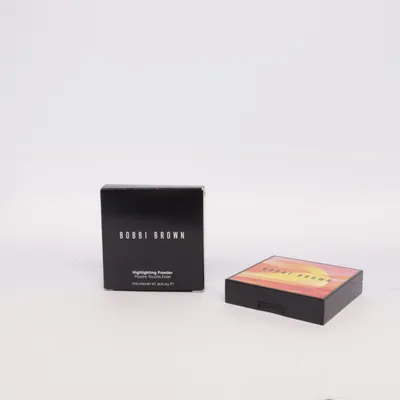 Highlighter (Highlighting Powder) from Bobbi Brown
