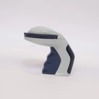 Punch tool from Dymo