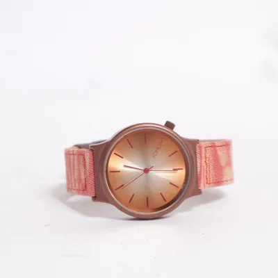 Montre (Marron, Rose) de Komono