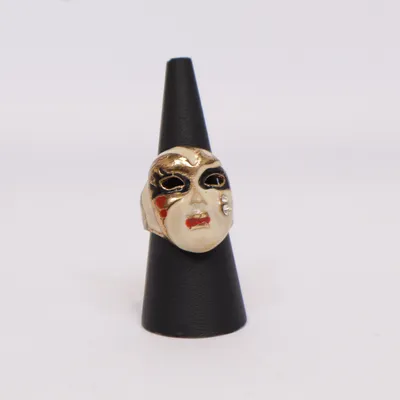 Ring (Beige, Guldfärgad, Flerfärgad) Okänd metall