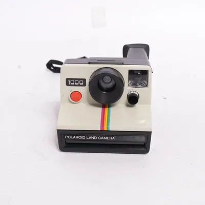 Polaroid camera (1000) from Polaroid