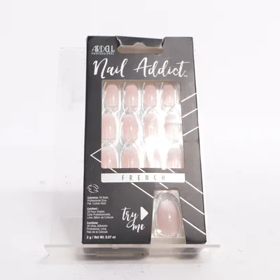 Press on nails (Nail Addict) from Ardell