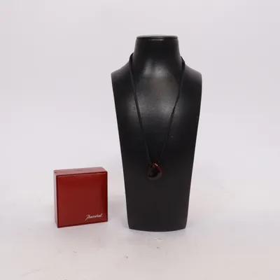 Collier (Rouge) de Baccarat Métal inconnu