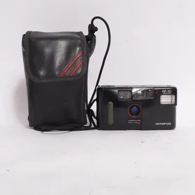 Analog compact camera (Af-10) from Olympus