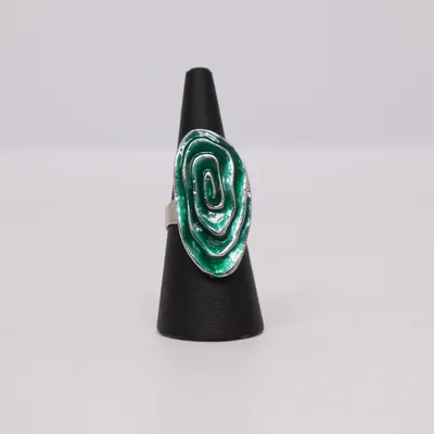 Ring (Green) Unknown metal