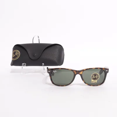 Lunettes de soleil (New Wayfarer RB 2132) de Ray-Ban