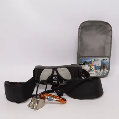 Climbing harness (Gray) from Petzl
