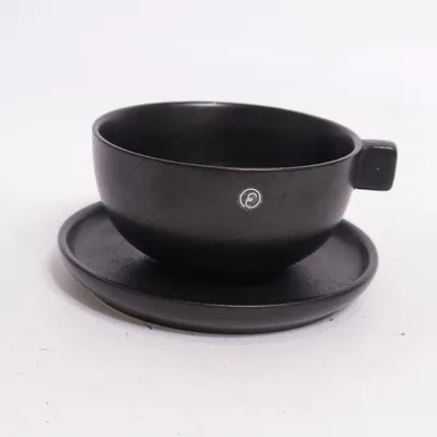 Tasse (Schwarz) von Ernst