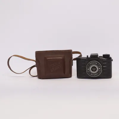 Analog compact camera (Start) from Pouva