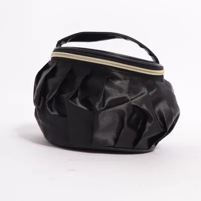 Vanity bag (Black) from Sensai