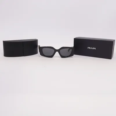Lunettes de soleil (Noir) de Prada