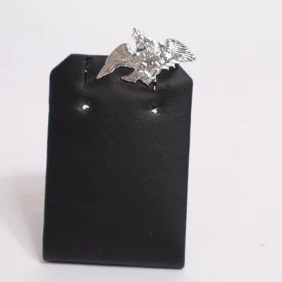 Lapel pin (Silver) Unknown metal