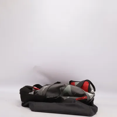 Träningsväska (Röd, Svart, Grå) från Völkl