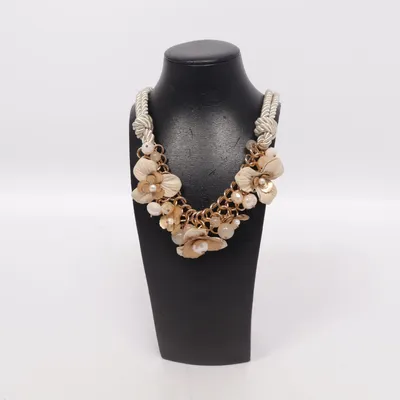 Necklace (Beige, Gold, White) Unknown metal