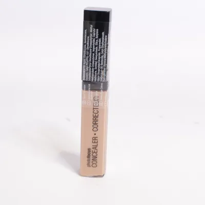 Concealer (Photo Focus Concealer) from Wet n Wild