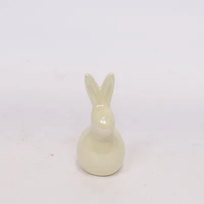 Beeldje (Beige) van Nanu Nana