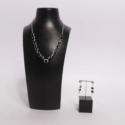 Smyckesset (Svart, Silverfärgad) från Fashion Jewelry Okänd metall