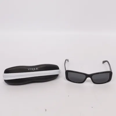 Lunettes de soleil (Noir) de Vogue