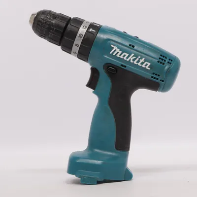 Accuboormachine (8270D) van Makita