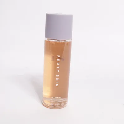 Toner (Fat Water) från Fenty Beauty