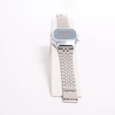 Armbanduhr (La680we) von Casio