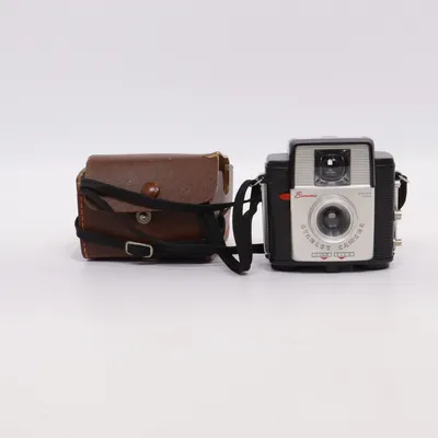 Analog kompaktkamera (Brownie Starlet Camera) från Kodak